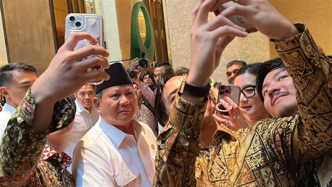 Presiden RI Prabowo Subianto bertolak kembali ke Indonesia setelah menghadiri Parade Hari Nasional Singapura 2025 pada Sabtu 9 Agustus 2025. (Liputan6.com/Antara Foto)