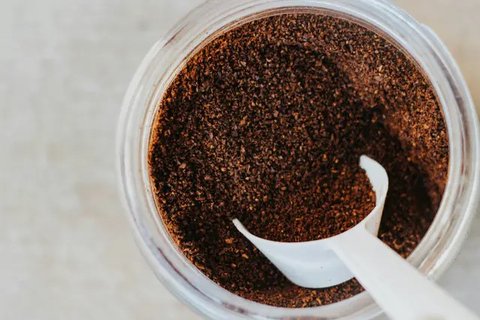 Ilustrasi ampas kopi sisa seduh manual-Shutterstock-Sucha Kittiwararat