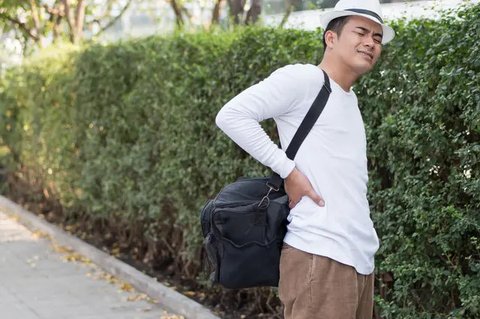 Ilustrasi tas punggung, tas ransel. (Photo by lisboa ind. on Unsplash)