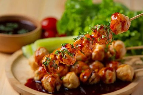 Ilustrasi bakso/copyright freepik.com/Jcomp