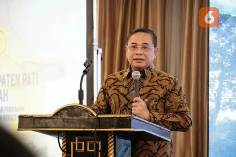 Aceng Fikri, mantan bupati Garut (2009-2013), akhirnya buka suara mengenai kegagalan nyalon lewat jalur independen atau perseorangan, pada pilkada Garut 2024. (Liputan6.com/Jayadi Supriadin)