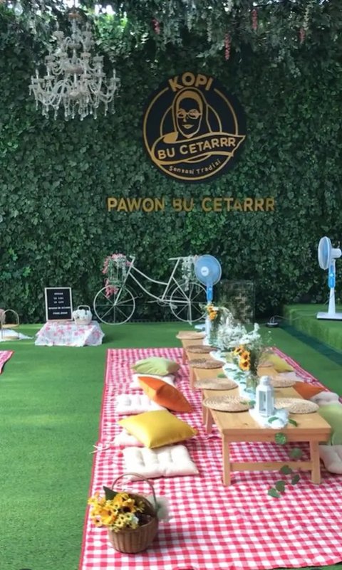 Potret Restoran Ibunda Syahrini di Jakarta Selatan, Cozy dan Penuh Sentuhan Tradisi (sumber: Instagram/pawon.kopi.bu.cetarrr)