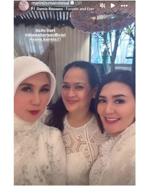 Bella Saphira, Diah Permatasari dan Marini Zumarnis di acara pengajian. [IG: @dps_diahpermatasari]