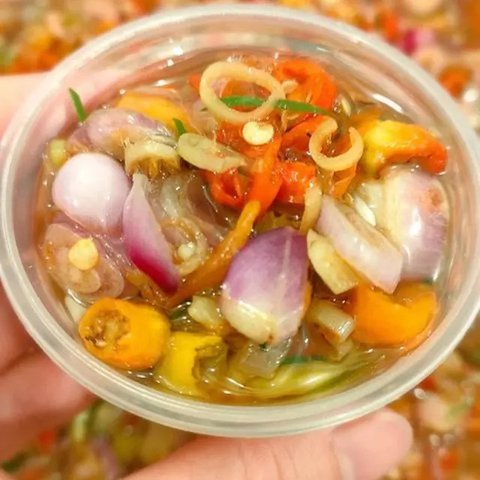 Telur Dadar Sambal Matah. (Dok: Cookpad Liputan6.com dyah pamela)