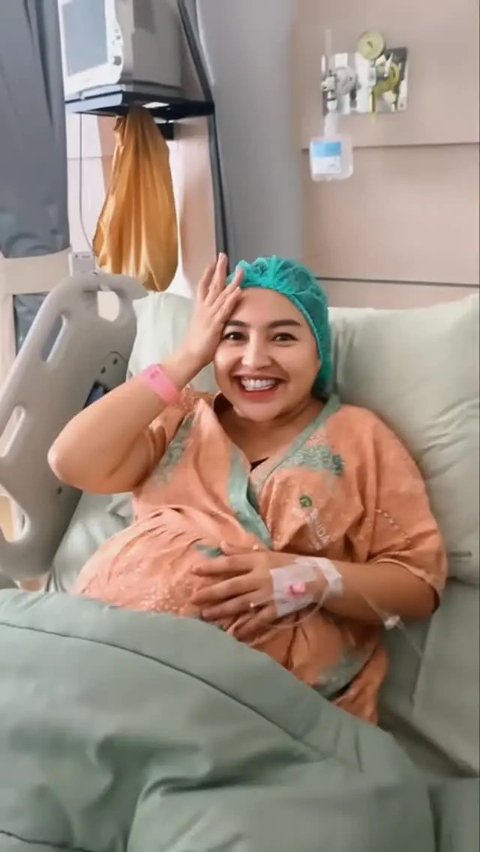 Mpok Alpa (Deki Prayoga/bintang.com)