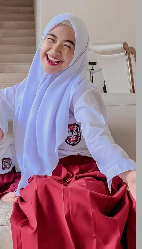 Outfit Merah Putih Hijab Artis (IG/@citraciki)