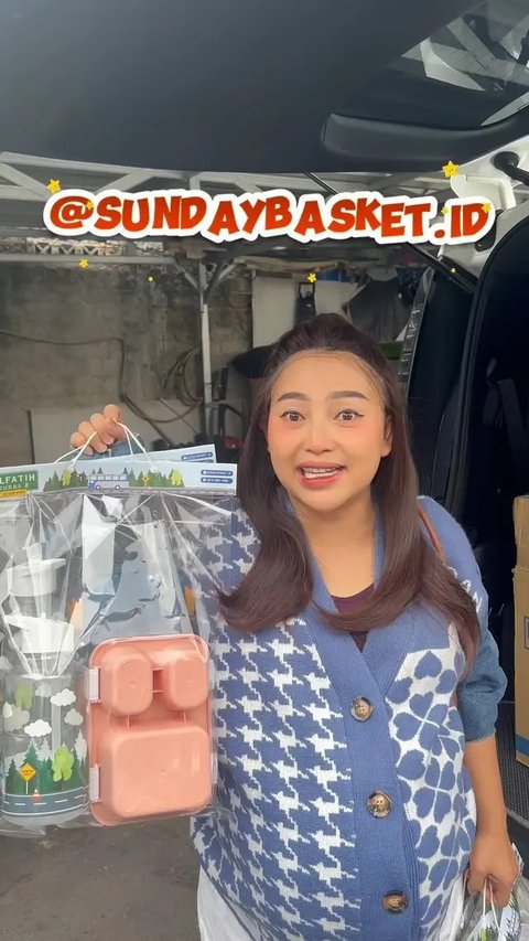 Potret Ajie Darmaji Suami Mpok Alpa yang Setia Mendampingi. (Sumber: Instagram/jie.langit)