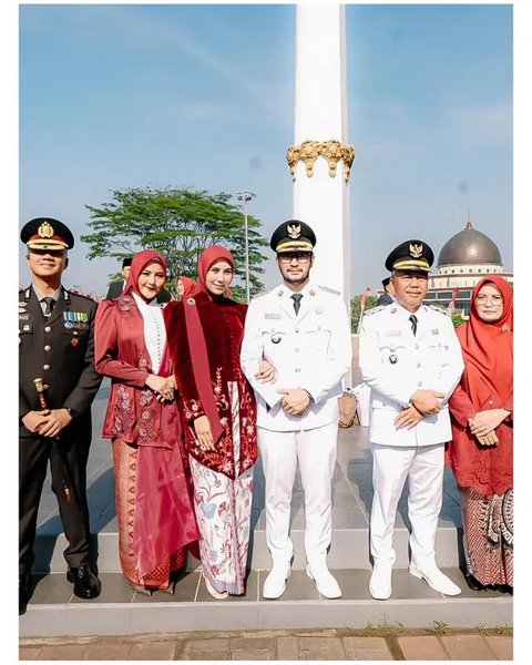 Syahnaz Sadiqah di upacara HUT ke-80 RI di Kab. Bandung Barat. [IG: @syahnazs]
