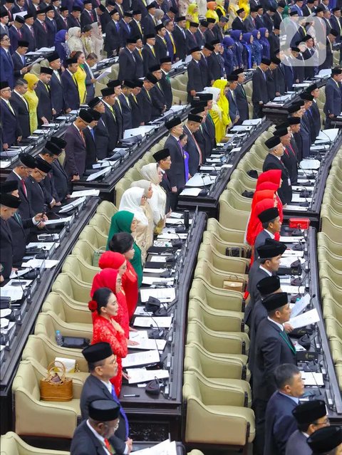 Pelantikan dan pembacaan sumpah dan janji anggota DPR periode 2024-2029, Selasa (1/10/2024). (tangkapan layar youtube DPR RI)