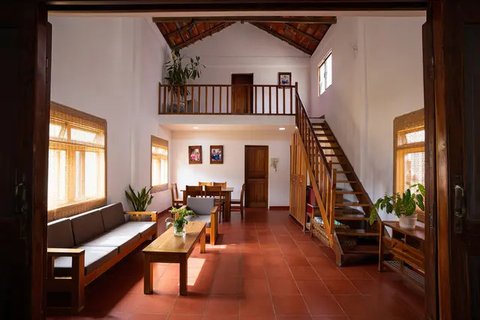 Desain Dalam Rumah Minimalis 2 Lantai Sederhana di Kampung