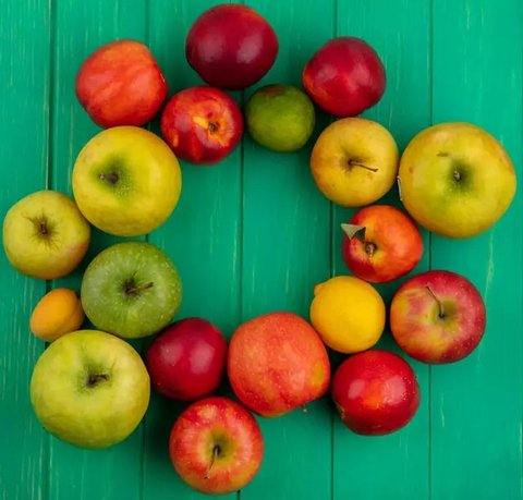 Nikmati beragam manfaat yang baik bagi penderita diabetes dengan mengonsumsi beragam jenis buah-buahan ini yang kaya akan serat, vitamin, dan antioksidan yang dapat menjaga kadar gula darah.