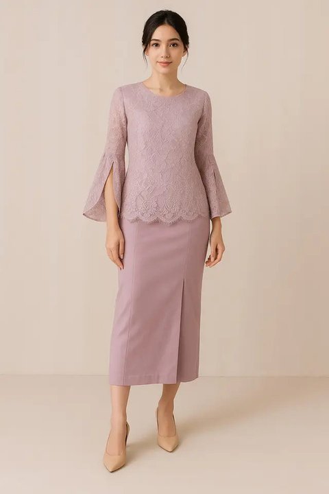 Model Kebaya Brokat Lengan Lonceng Belah/AI