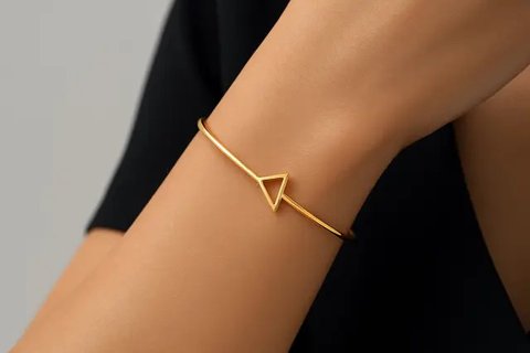 8 Model Gelang Emas 24 Karat 5 Gram yang Lagi Tren, Mewah Tapi Simpel untukSehari-Hari (sumber:AI)