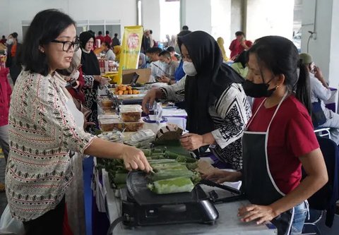Kementerian Kelautan dan Perikanan (KKP) mengoptimalkan program bazar untuk pengembangan usaha perikanan dan produk olahan ikan. (Sumber: KKP)