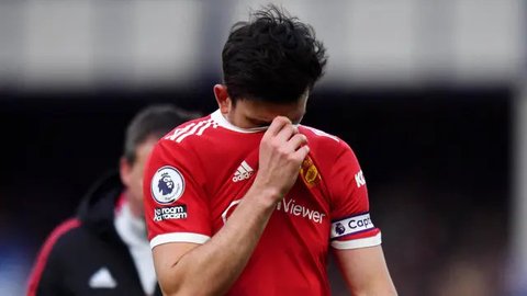 Pemain Manchester United, Harry Maguire melakukan selebrasi setelah mencetak gol ke gawang FC Copenhagen pada laga Grup A Liga Champions 2023/2024 di Old Trafford, Manchester, Inggris, Rabu (