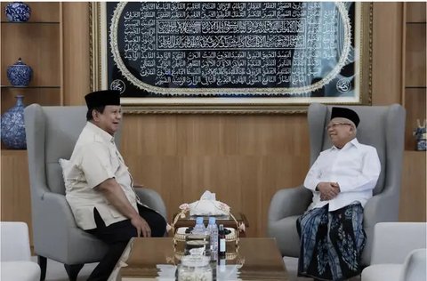 Presiden Prabowo menyambangi kediaman Wakil Presiden Republik Indonesia ke-13, K.H. Ma'ruf Amin di Depok, Jawa Barat. (Dok. Tim Media Presiden)