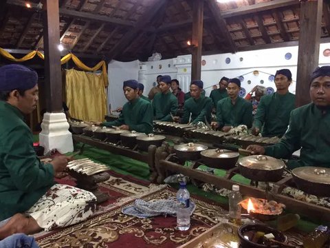 Ilustrasi Maulid Nabi (sumber: Freepik)