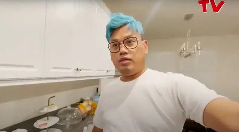 6 Potret Dapur Rumah Uya Kuya di Amerika, Modern dengan Sentuhan Minimalis (sumber: YouTube Uya Kuya TV)