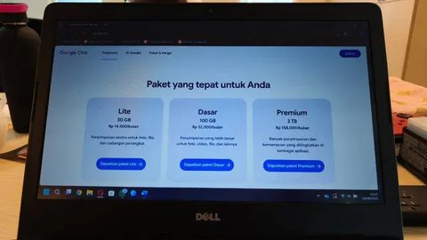 Intip cara terbaik untuk menjaga keamanan dan privasi di media sosial, agar kamu terhindar dari pencurian data pribadi. (Sumber: Freepik/pikisuperstar)
