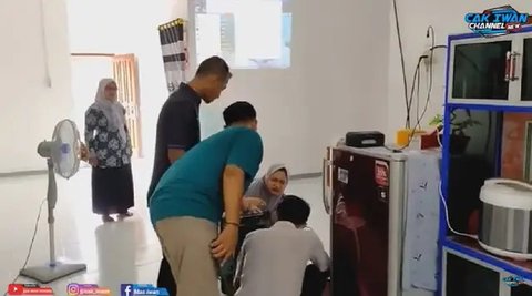 Dapur Rumah Sederhana Pratama Arhan di Blora (Foto: YouTube Cak Iwan Channel New)