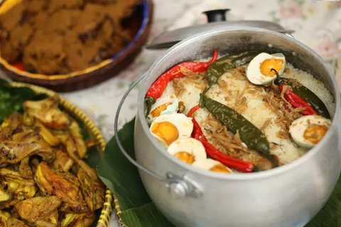 Toping Tumpeng (Image by Gemini)