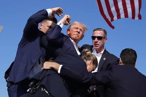 Dalam pidatonya, Kamala Harris mengakui kemenangan pesaingnya dari Partai Republik, Donald Trump. (SAUL LOEB/AFP)