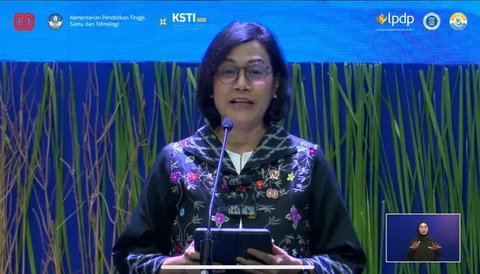 Rumah Menkeu Sri Mulyani dijaga ketat TNI usai dijarah massa. (Liputan6.com/Pramita Tristiawati)