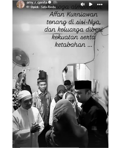 Raffi Ahmad dan Amy Qanita kunjungi rumah duka alm. Affan Kurniawan. [IG: @amy_r_qanita]