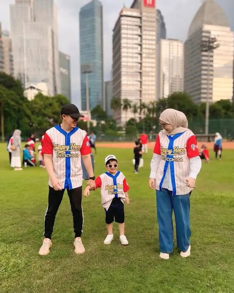 Zaskia Sungkar dan Irwansyah. [IG: @irwansyah_15]