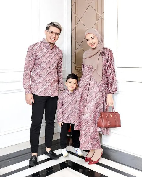 Zaskia Sungkar dan Irwansyah. [IG: @irwansyah_15]