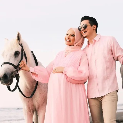 Zaskia Sungkar dan Irwansyah. [IG: @irwansyah_15]
