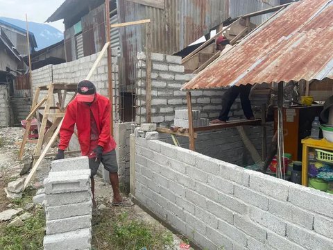 Bantuan Stimulan Perumahan Swadaya (BSPS) atau bedah rumah menjadi salah satu primadona bagi Pemda untuk meningkatkan kualitas RTLH masyarakat di daerah.
