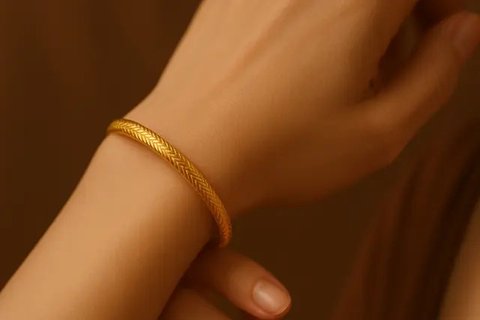 Model gelang emas elegan 2 gram (created by AI)