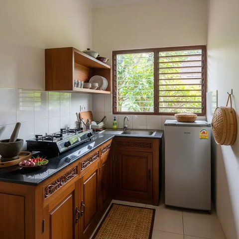 Desain Dapur Rumah Kecil Budget 10 Juta Tapi Tetap Estetik. Foto: Gemini