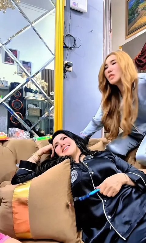 Potret Ruang Tamu Lisa Mariana/Instagram/@arul_alvano_real