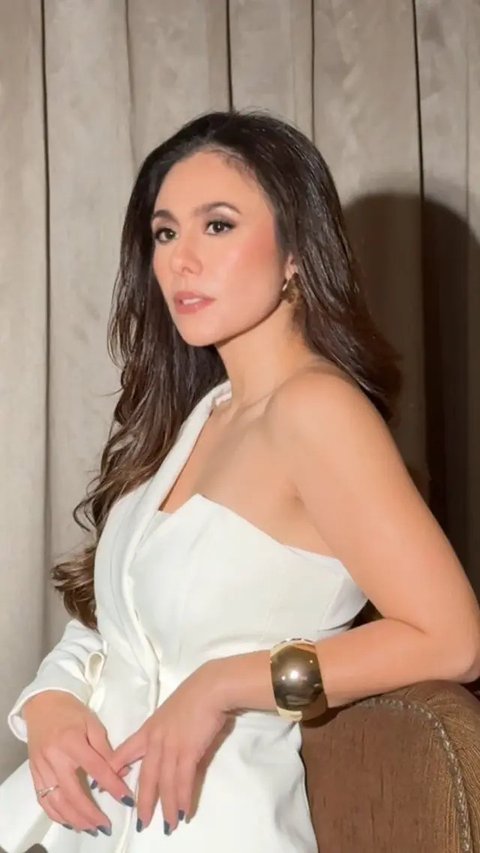 Wulan Guritno secara terbuka mengungkap keinginan menikah lagi dan punya anak sebelum usia 45 tahun. Ia telah melakukan pembekuan sel telur. (Foto: Dok. Instagram @wulanguritno)