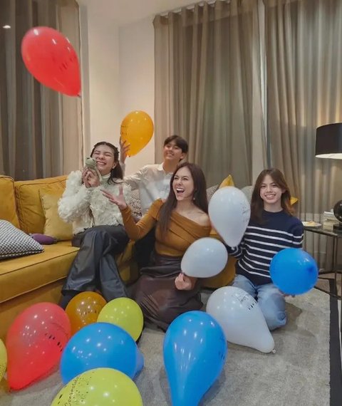 Potret Hangat Wulan Guritno dan Tiga Anaknya/Instagram/@wulanguritno