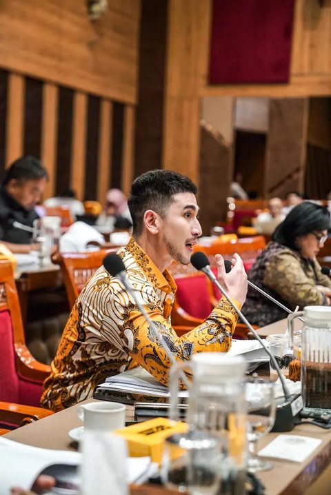 Kabar Ferry Irawan divonis 1 tahun penjara atas kasus KDRT oleh Hakim Pengadilan Negeri Kediri, Selasa (22/5/2023) sampai ke telinga Venna Melinda. (Foto: Dok. Instagram @vennamelindareal)