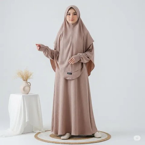 7 Ide Gamis Seragam Sekeluarga dengan 2 Anak, Kompak dan Elegan untuk Momen Spesial (sumber: AI)