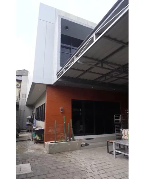 Potret sudut rumah Bobon Santoso di Bali yang dijual. [IG: @bobonsantoso]