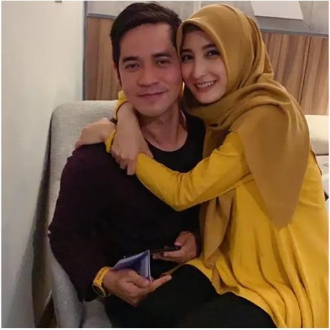 Potret Ricky Perdana dan sang istri. [IG: @rickyperdana06]