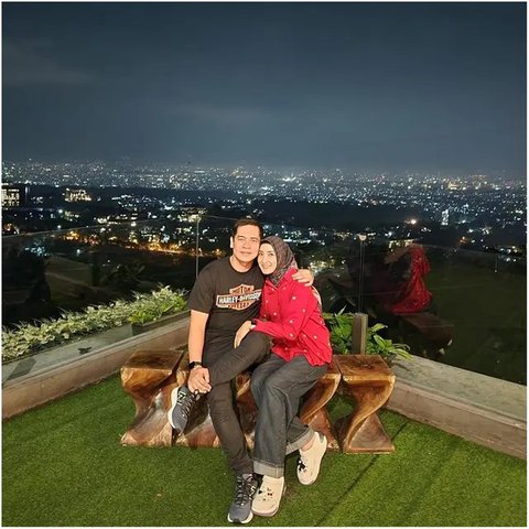 Potret Ricky Perdana dan sang istri. [IG: @rickyperdana06]