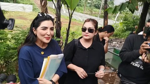 Ashanty kecewa pihak developer lanjutkan pembangunan di tanah warisan ayahnya, di Depok, Jawa Barat, yang masih berstatus sengketa. Ia menolak diam.