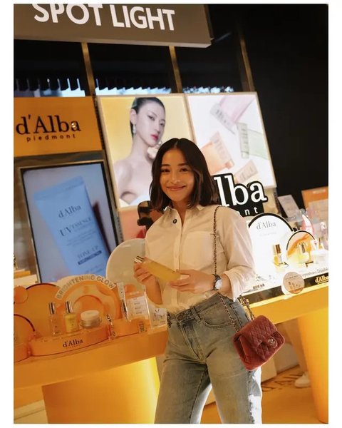 Nikita Willy liburan di Korea Selatan bareng keluarga. [IG: @yorafebrina]
