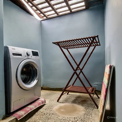 Model Jemuran Baju dari Besi Terbaru (created by AI)
