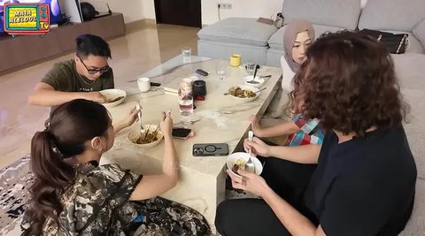 Potret Rumah Al Ghazali dan Alyssa Daguise (@maiaaleldultv)