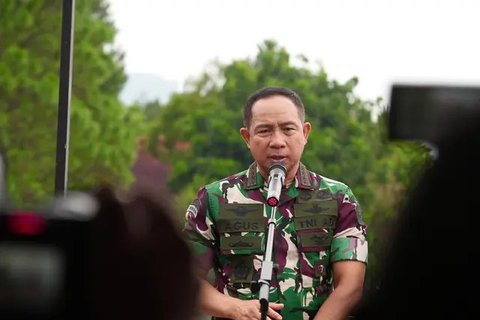 Panglima TNI Jenderal Agus Subiyanto saat ditemui awak media di  Lapangan Bhayangkara, Jakarta, Kamis (27/2/2025). (Dok. Istimewa)