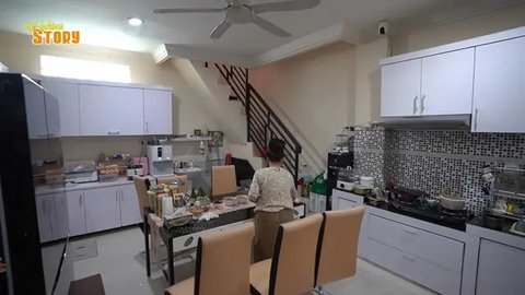 Desain Musala Rumah Ayu Ting Ting