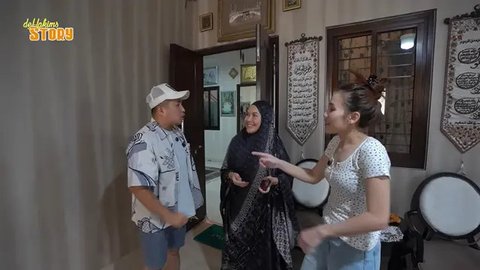 Desain Musala Rumah Ayu Ting Ting