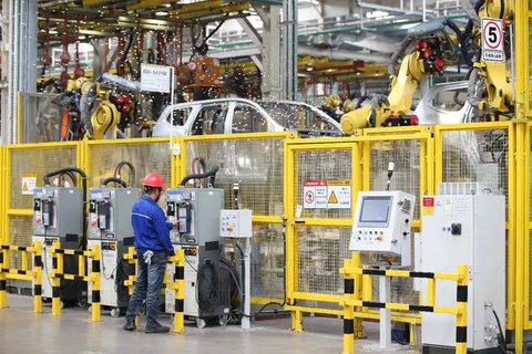 Wuling Confero S menjadi model pertama yang diproduksi di pabrik Cikarang, Jawa Barat. (Amal/Liputan6.com)